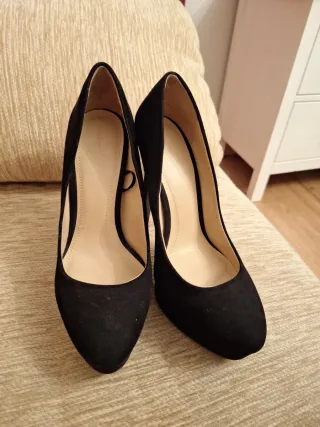 Zapatos de ante negros tacón alto