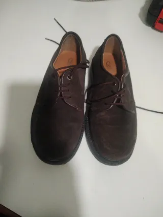 Zapatillas de ante marrón  talla 31