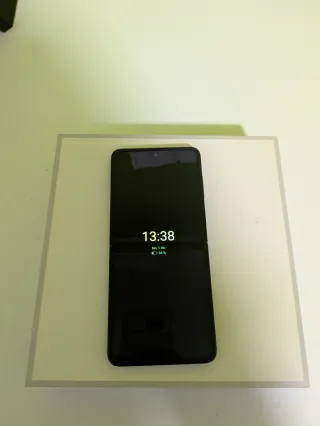 OPPO FIND N2 FLIP