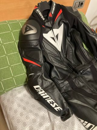 Mono Dainese Piel Talla 50