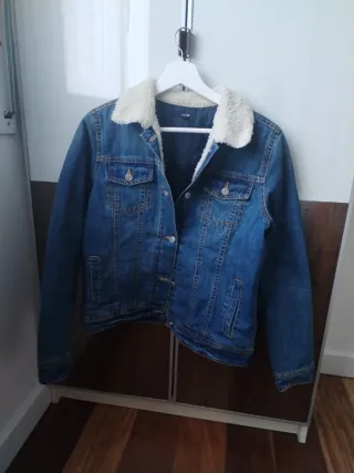 Cazadora vaquera con forro y borreguito
