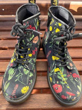 Botines Dr. Martens Florales Talla 35