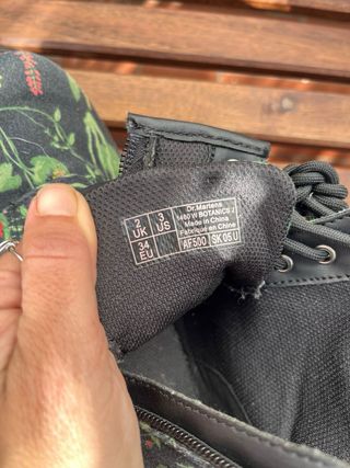 Botines Dr. Martens Florales Talla 35