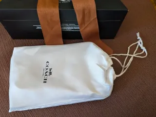 Bolso Pouch Coach Pequeño en Lona de Firma