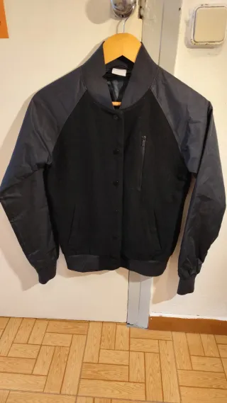 Chaqueta Nike Negra y Gris