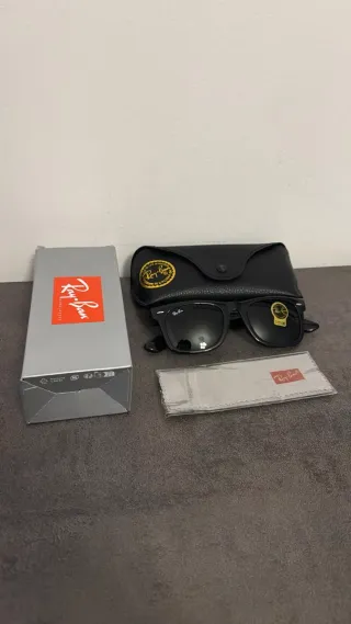 Occhiali da sole Ray-Ban neri