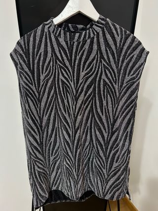 Blusa Sfera plateada y negra