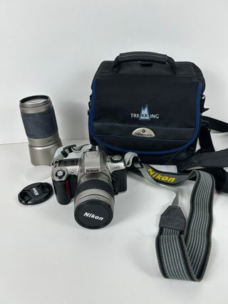 Cámara Nikon F65 + Objetivo + Bolso