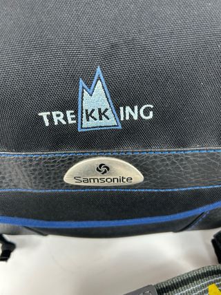 Cámara Nikon F65 + Objetivo + Bolso