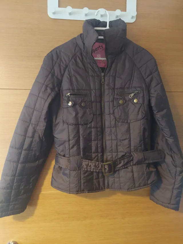 Chaqueta acolchada mujer marrón