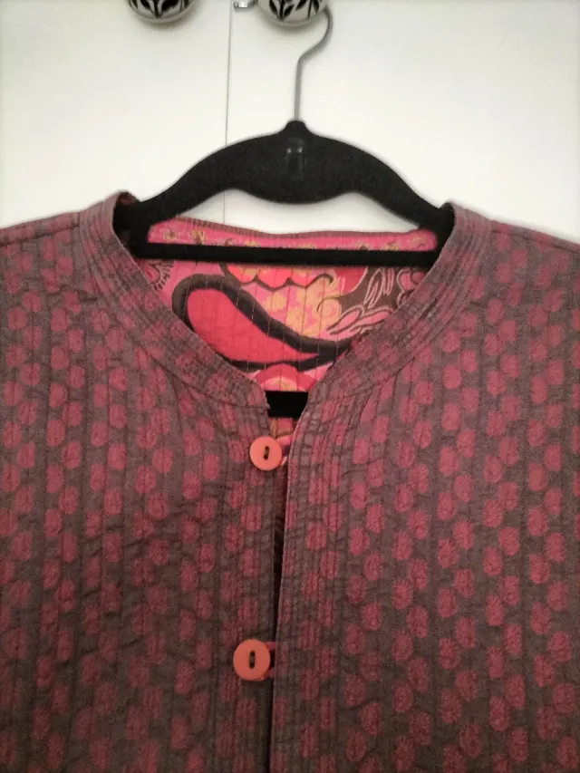 Chaqueta reversible corte oriental