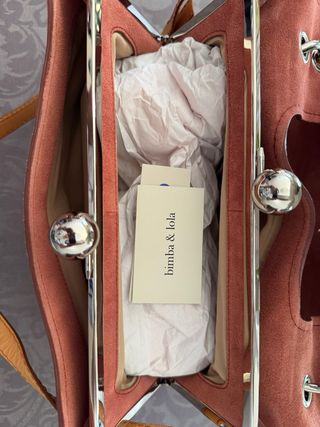 Bolso Bimba y Lola de ante en color coral