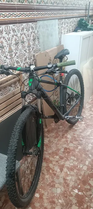 Bicicleta MTB Cube
