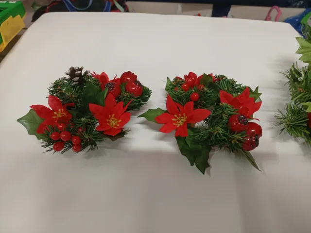 Porta-velas de Natal com Flores Vermelhas