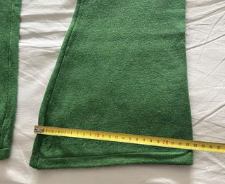 Pantalón punto acampanado verde