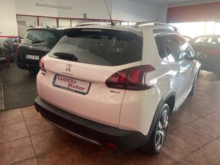 Peugeot 2008 1.2 110 cv