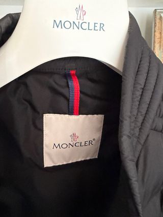 Chaqueta Moncler Negra Corta