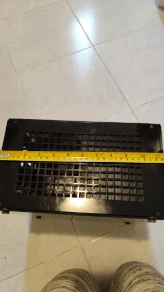 Caja Mini ITX Lian Li Negra - Aluminio Premium