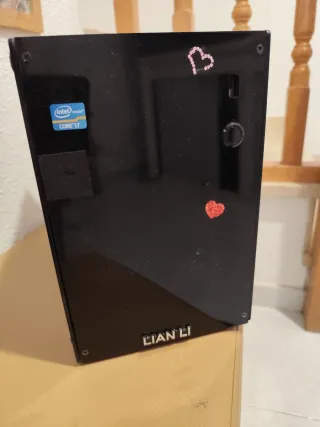 Caja Mini ITX Lian Li Negra - Aluminio Premium