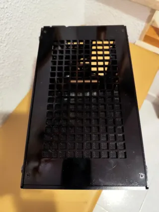 Caja Mini ITX Lian Li Negra - Aluminio Premium