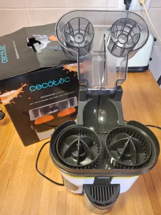 Exprimidor eléctrico