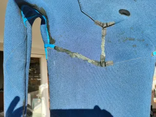 RipCurl eBomb Pro 4/3 M sin cremallera