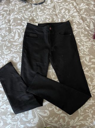 Pantalón negro Push Up lentejuelas