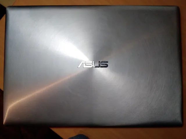 Asus Zenbook UX303L Plata