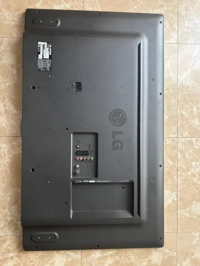 Televisor LG 40" para reparar o para piezas