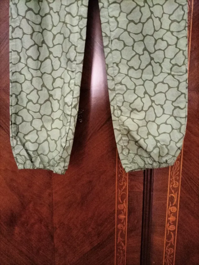 Mono Bass10 verde talla 16