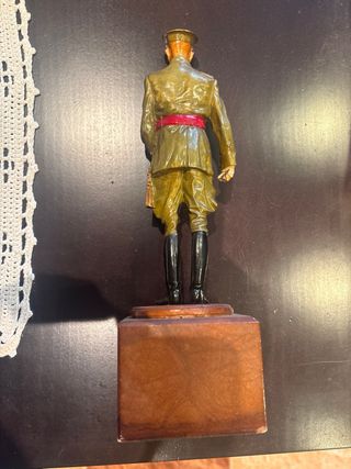 Talla madera militar Franco