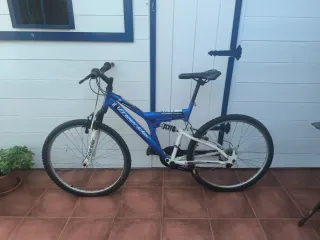 Bicicleta Freerider Azul y Blanca