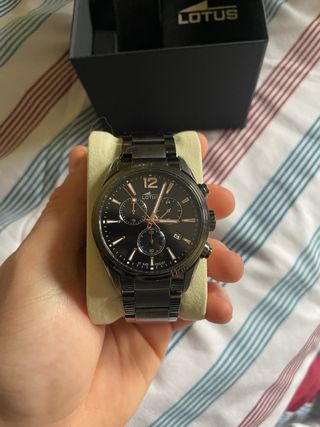Reloj Lotus Negro/Plateado con Factura