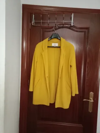 Chaqueta amarilla