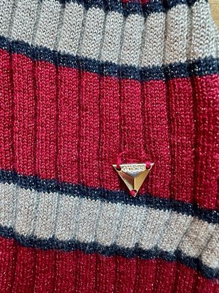 Camiseta Guess Rayas Roja y Blanca