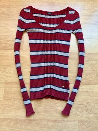 Camiseta Guess Rayas Roja y Blanca