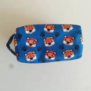 Neceser infantil azul con tigres