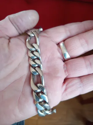 Pulsera de plata gruesa estilo Figaro