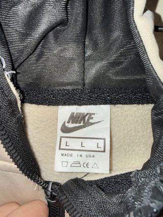 Chaqueta Nike Tech Marrón