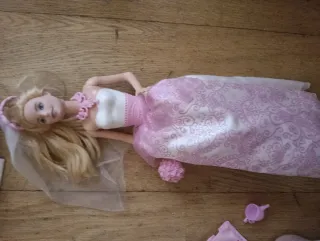 Muñeca Barbie Novia Vestido Rosa