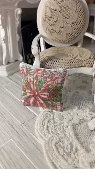 Cuscino Natale miniatura Dollhouse 1:12