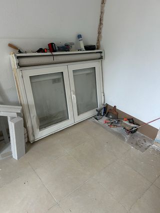 Ventana de PVC blanca