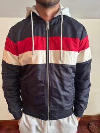 Cazadora Pull and Bear Talla M