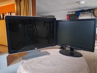 2 Monitor PC HP e LG