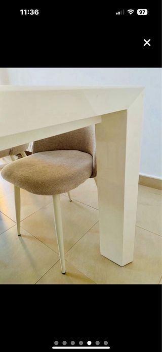 Mesa de comedor blanca extensible