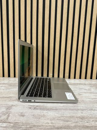 MacBook Air 13" 2013 i5 4gb 256gb SSD