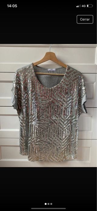 Camiseta brillante dorada y plateada
