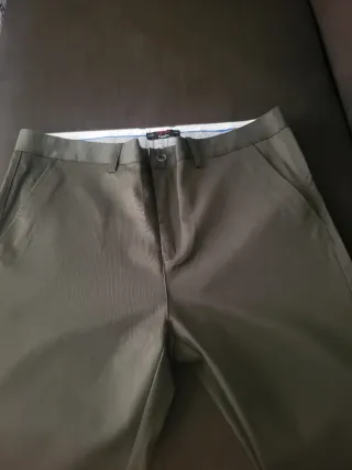 Pantalón chino hombre verde