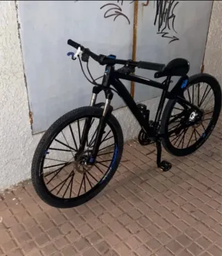 Bicicleta MTB Negra