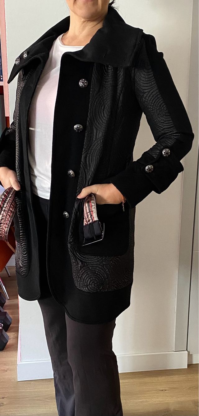 Abrigo Van Dos Negro